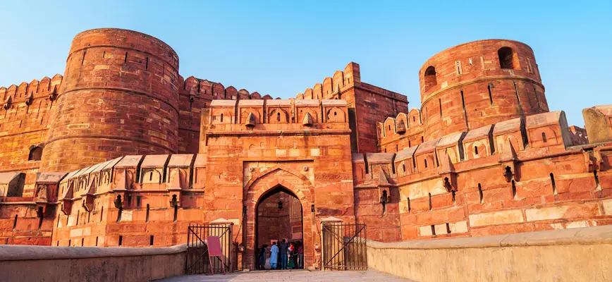 the red Agra Fort