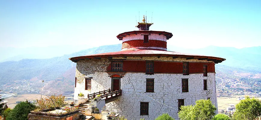 the round-shape Ta Dzong
