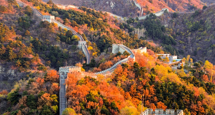 Muralla Mutiannyu en Otoño