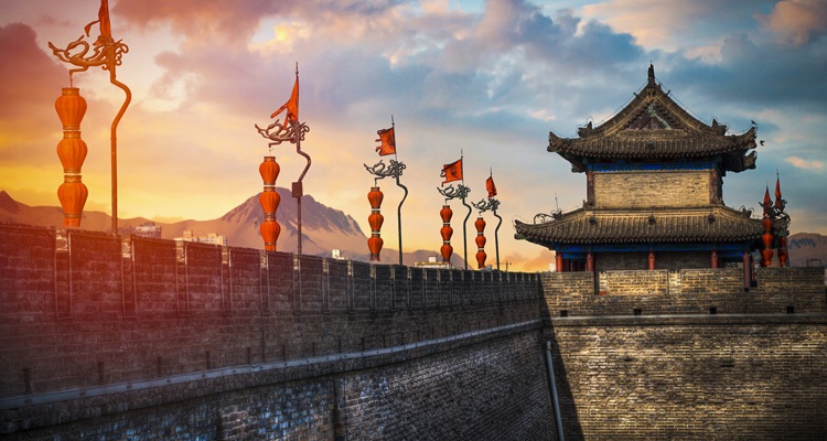 Escuche los ecos de la historia mientras pasee por la antigua Muralla de la Ciudad de Xi'an