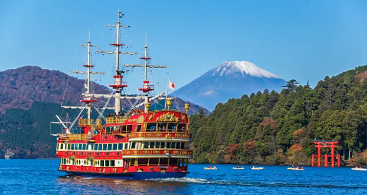 view of Lake Ashi in Hakone