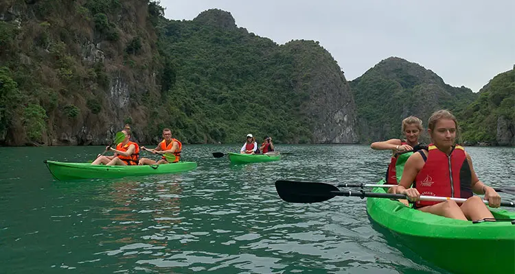 kayak in the Ao Ech area 